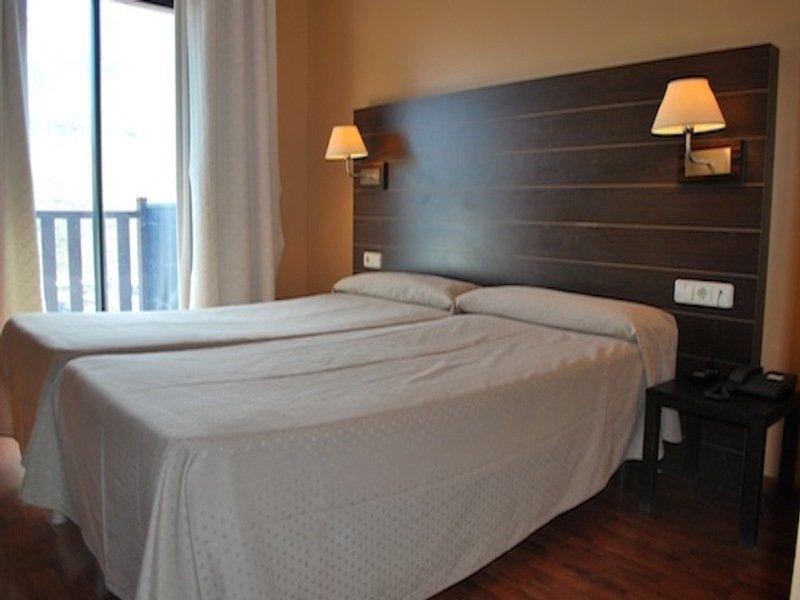 Hotel Caribou Пас-де-ла-Каса Екстер'єр фото